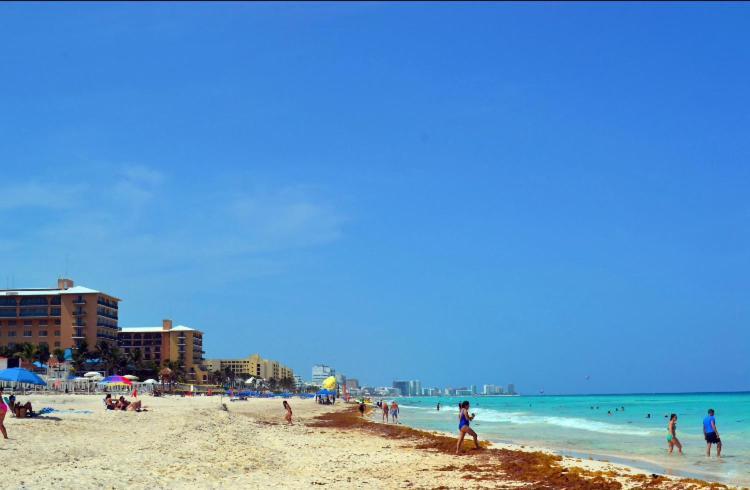 Large House - Walking To Beach - 10 Guests! Cancún Zewnętrze zdjęcie