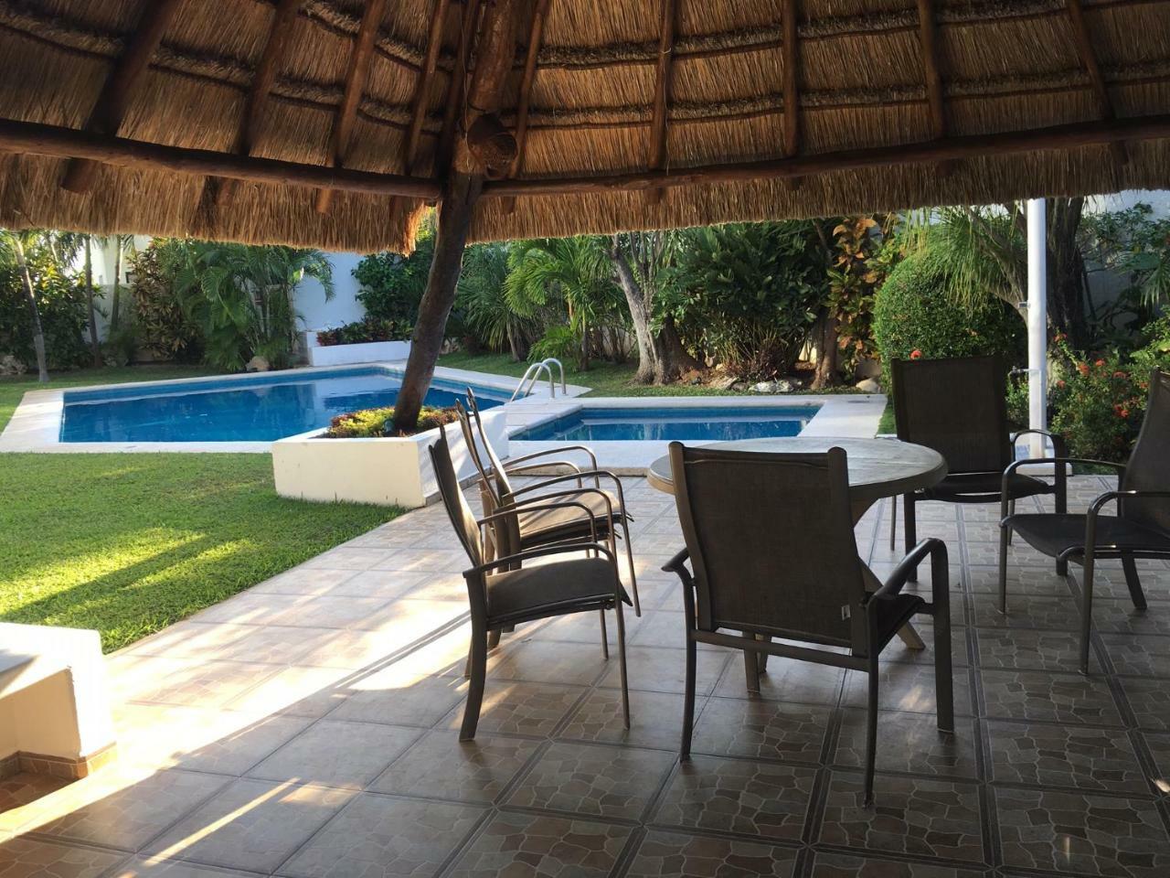 Large House - Walking To Beach - 10 Guests! Cancún Zewnętrze zdjęcie