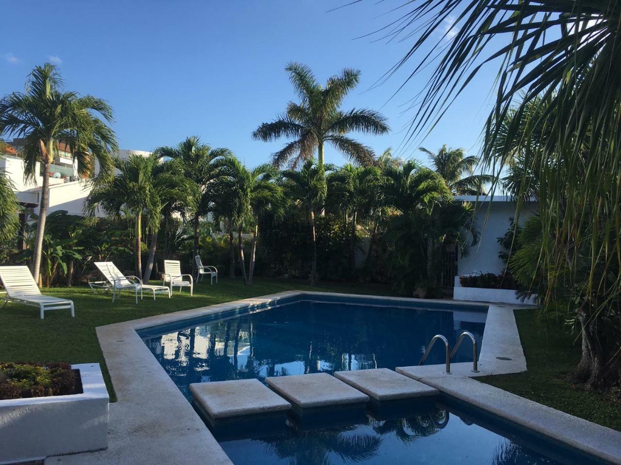 Large House - Walking To Beach - 10 Guests! Cancún Zewnętrze zdjęcie